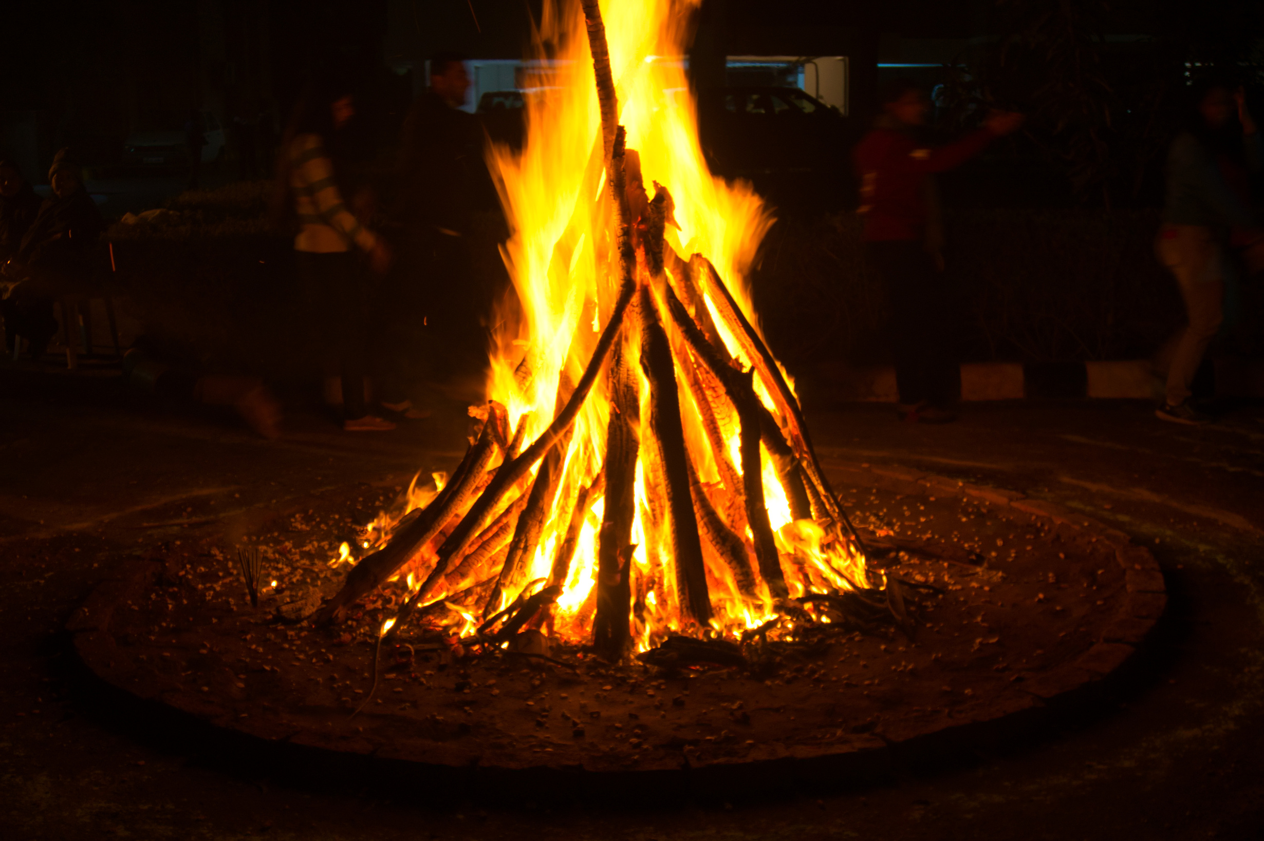 Giant bon fire lit for the festival of Lohri